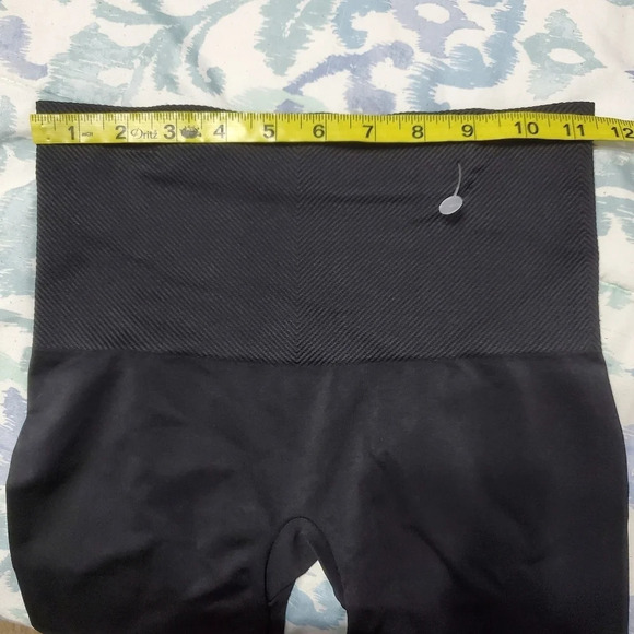 Spanx Assets Women's Black Tummy Control Shaping Seamless Leggings S - Picture 4 of 6